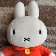 汚れ一つないミッフィーぬいぐるみ♡
の画像