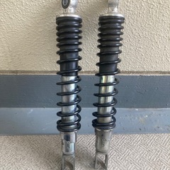 スズキ　バーグマン200L6 純正リアサスの画像