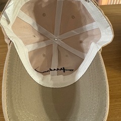 レディース  ベージュのキャップの画像