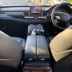 アウディA8 30T  の画像