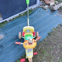 三輪車
