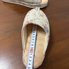 atelierokada 花柄クッションスリッパ Mサイズの画像