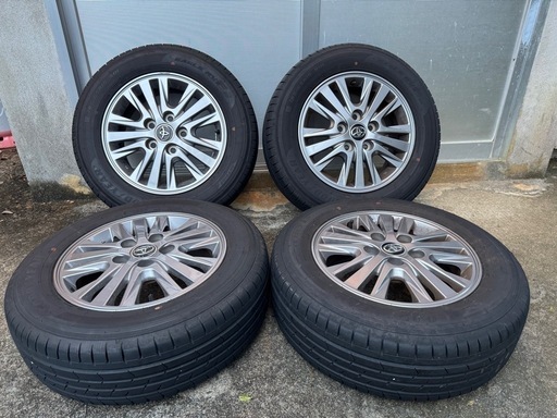 【取引者決定】エスクァイア、ヴォクシー、ノア　タイヤホイール
