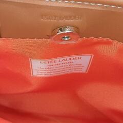 ESTEE LAUDER ノベルティ トートバッグ　ス

ESTEE LAUDER ノベルティ トートバッグ　の画像