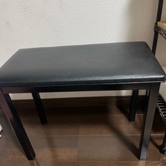 電子ピアノの椅子