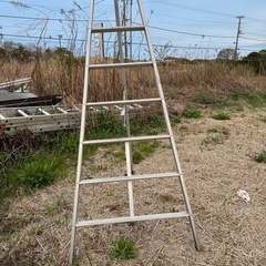 アルミ
三脚
