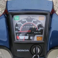 ホンダ スーパーカブ50カスタム AA01 FI車 リヤボックス付きの画像