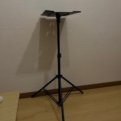 【付属品多い】YOWHICK GDP1W プロジェクター本体+プロジェクター台の画像