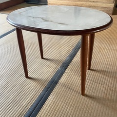 テーブル　ミニテーブル　机の画像