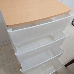 【引取者決定】引き出し４つのチェストの画像