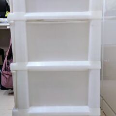 【引取者決定】引き出し４つのチェストの画像