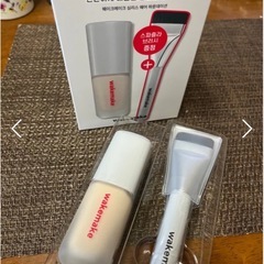 ほぼ新品リキッドファンデーションブラシ付き