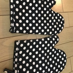 ドット柄鍋つかみの画像