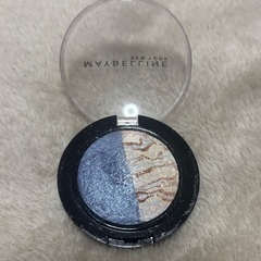MAYBELLINE 青のアイシャドウの画像