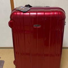 キャリーケース
