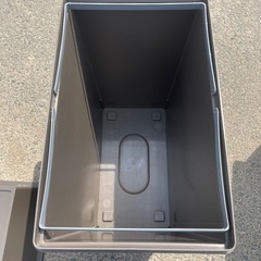 🌟ふた付きゴミ箱45L ブラウン🌟の画像