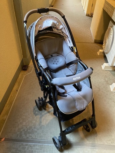【超美品！渋谷駅】アップリカカルーンエアー3.9kg ベビーカー
