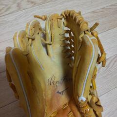 少年野球用グローブの画像
