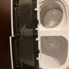 【美品】 simplus シンプラス 二層式洗濯機 脱水付き 小型洗濯機 二槽式　SP-NWM01 ブラックの画像