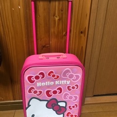Hello kittyキャリーバッグピンク