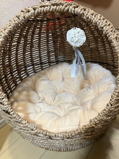 サークル型ラタン風 キャットハウス -クッション付き-