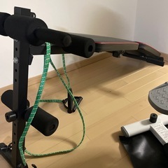 ベンチプレスとステッパーの画像