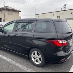 2014年の7人乗り日産　ラフェスタの画像