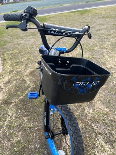 16インチ⭐︎幼児自転車⭐︎青黒⭐︎補助輪あり