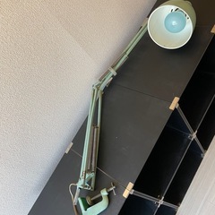 山田照明　アームライト
