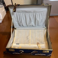 キャリーケースの画像