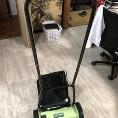 【松本市引き取り限定】⭐美品⭐アイリスオーヤマ・リール式手動芝刈り機