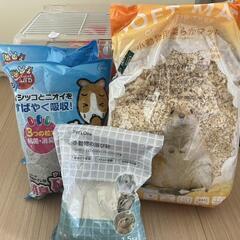 小動物用ゲージとその他グッズセットの画像