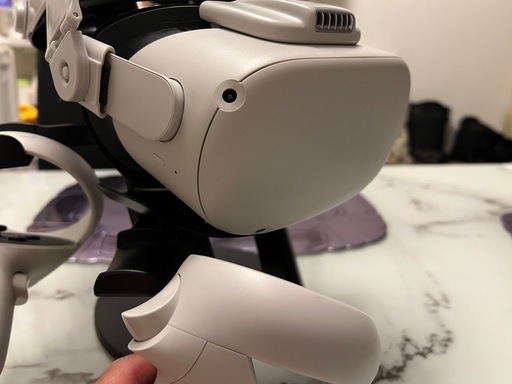 Oculus Quest 2
 64Gカスタム済み