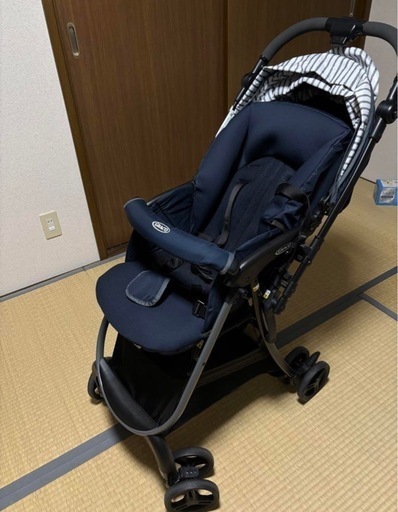 新品同様 Graco グレコ　シティスター ベビーカー ミッドナイトネイビー