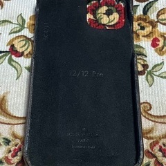 LOUIS VUITTON バンパー ドーフィーヌ iphone 12 / 12 Pro ケース
の画像