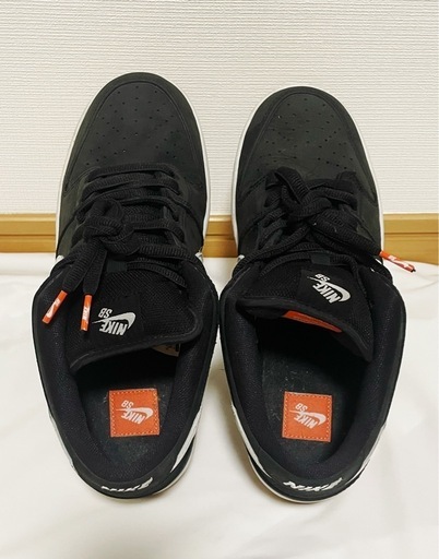 Nike SB Dunk Low  Orange
 Label Black White Gum (2019)   