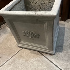 プランター　植木鉢の画像