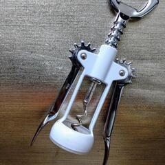 ITALY刻印ワインオープナー🍷ホワイト✕シルバーの画像