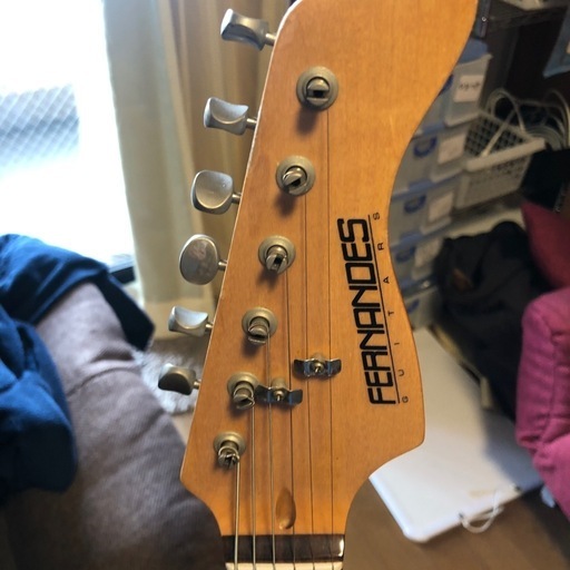 FERNANDES エレキギター シールド、ストラップ付【今日、明日取引可能】
