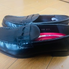 中古ローファー23.5の画像