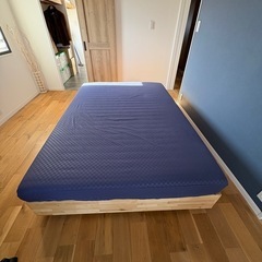 ikea MANDALダブルベッド 未使用品の画像