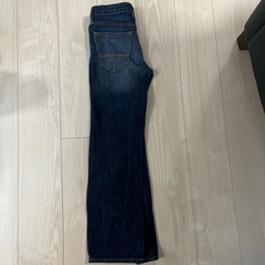 デニムパンツ