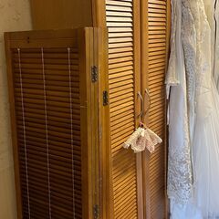 ルーバー扉付きクローゼット／店舗改装・新築建て替えに伴い、装飾品...