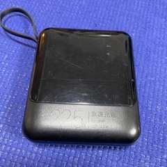 【新品同様】モバイルバッテリー