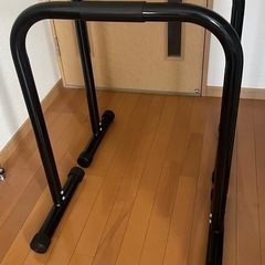 ディップスバー、平行棒