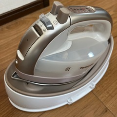 パナソニック コードレススチームアイロン　
Wヘッドアイロン NI-WL707-Cの画像