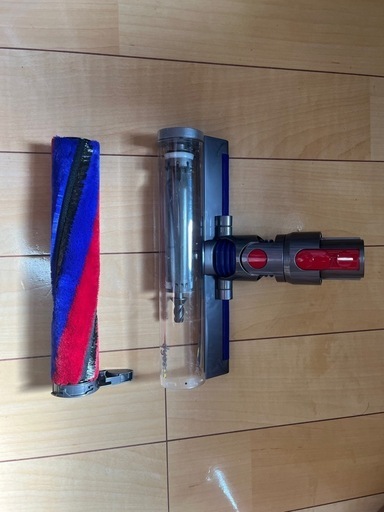 Dyson 掃除機　v8 スリム