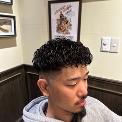 ‼️火曜日以外‼️メンズカット＆パーマ、アイロンパーマ募集❗️