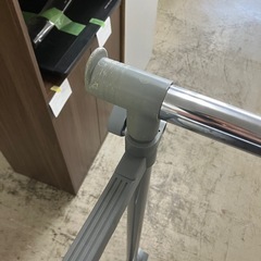 W2504-127 キャスター付きダブルハンガーラック キズ汚れ有りの画像