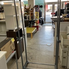 W2504-127 キャスター付きダブルハンガーラック キズ汚れ有りの画像